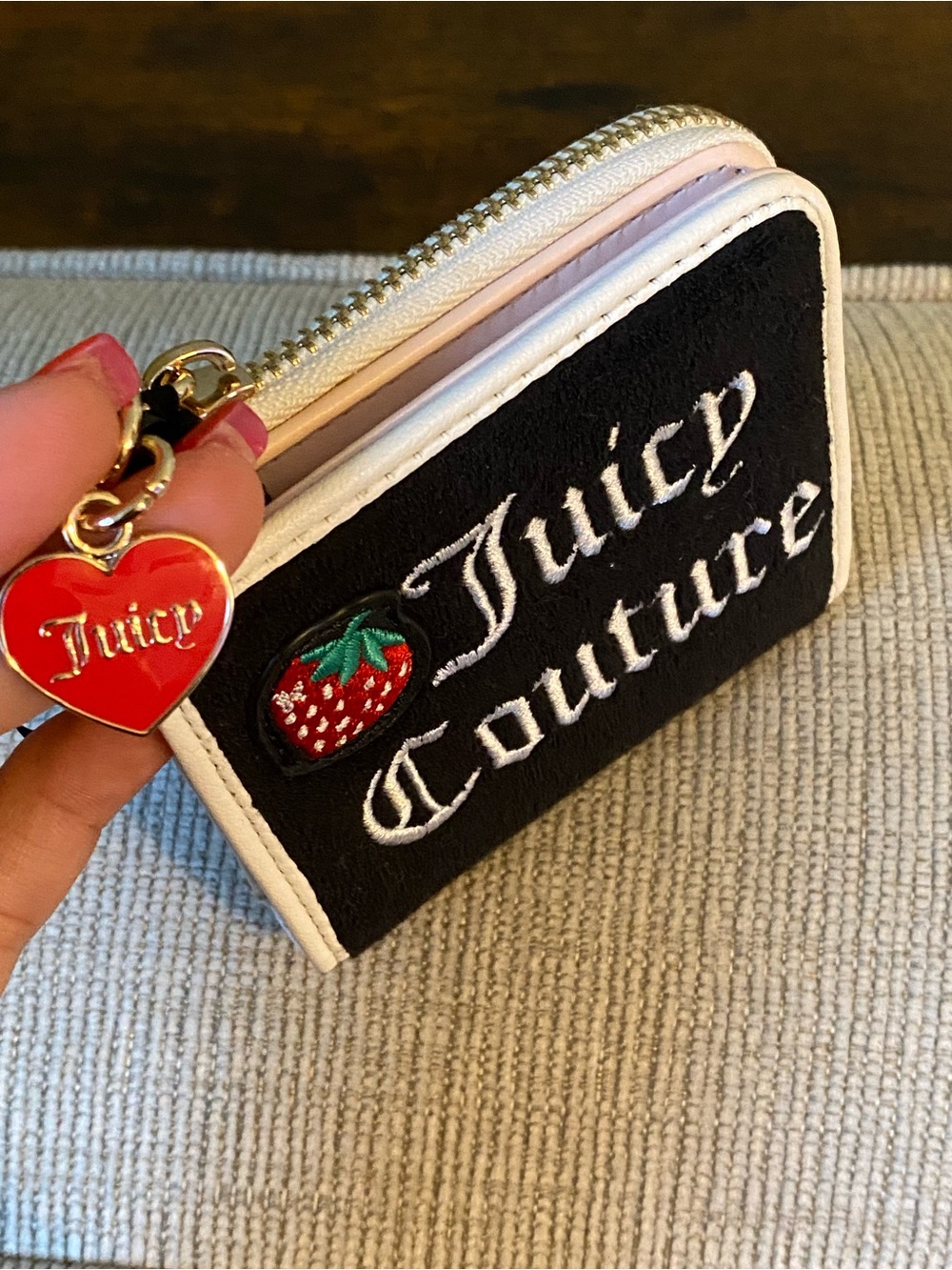 Juicy Couture Black Strawberry Zip Wallet NWT - Picture 5 of 8